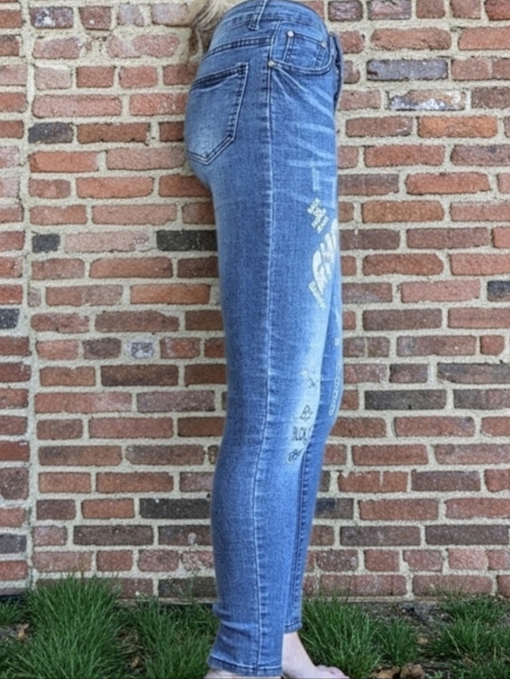 Back DG Distressed Graffiti Jeans(Jr's 7, Adult 6S) - Picture 2 of 12